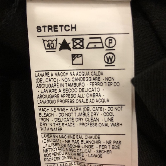 Sisley 42 Black Skirt pleats infront & back side zipper Excellent Condition - Picture 6 of 9